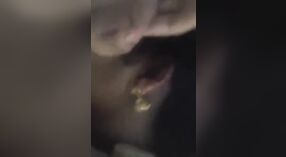 Sevimli ve tombul Desi kız verir bir expert oral seks içinde bu ev yapımı video 3 dakika 30 saniyelik