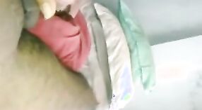 देसी पत्नी के भावुक सेक्स स्कैंडल: कार्रवाई में उसके शौकिया वीडियो 0 मिन 0 एसईसी