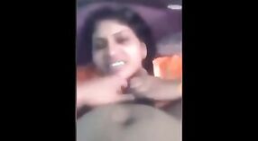 Aunty Indiano prende cattivo con lei nero amante in questo video 2 min 20 sec