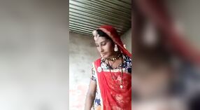 Indiase seks in het dorp: vrouw naakt aflevering gelekt naar Net 0 min 0 sec