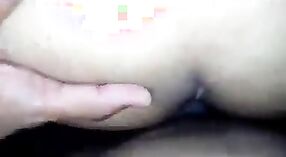 Una belleza gordita hace una mamada gorda en este video de sexo indio 4 mín. 20 sec