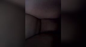 Грудастая Дези Бхабхи демонстрирует свою безволосую киску и большие круглые сиськи 3 минута 40 сек