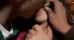 HD vídeo pornô apresenta um lascivo NRI Indiano ficar para baixo e sujo com seu amante branco 2 minuto 20 SEC