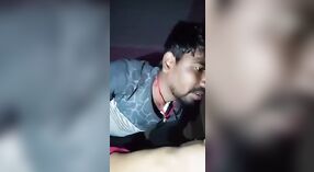 Les amateurs de Desi mms se livrent à une action nocturne torride 0 minute 50 sec