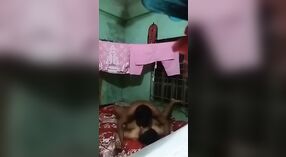 Une femme plantureuse se fait pilonner par son mari dans cette chaude vidéo de sexe desi 1 minute 50 sec