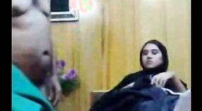 Paquistanês médico seduz e tem um fumegante encontro com seu paciente 0 minuto 50 SEC