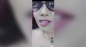 Video seks rumahan menampilkan pria dan Desi yang terlibat dalam acara webcam mirip MMS 10 min 50 sec