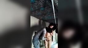 Sehen Sie sich ein dampfendes Telugu-Dorf-Sexvideo mit atemberaubenden Details an 0 min 0 s