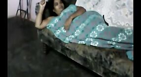 Escándalo sexual de incesto de Desi bhabhi con Devar: un video de sexo indio gratis 3 mín. 00 sec