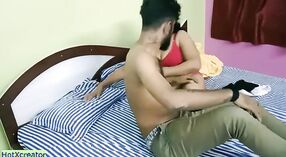 Desi bhabhi seduz sua empregada para anal e pussyfucking 9 minuto 20 SEC