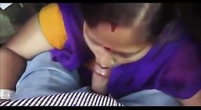 Indiano zia e suo marito impegnarsi in barare su di lui in questo video 0 min 0 sec