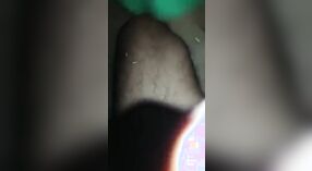 El video sexy de Dehati muestra a una amante esclava caminando con su amo en el pueblo 0 mín. 0 sec
