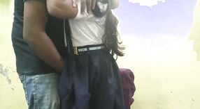 Gadis sekolah india kejiret ing tumindak jinis karo gurune 3 min 40 sec