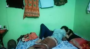 Домашний секс индийской пары заснят скрытой камерой 0 минута 50 сек