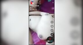 Pasangan Desi amatir menikmati seks anal yang keras di livecam di karantina 13 min 20 sec
