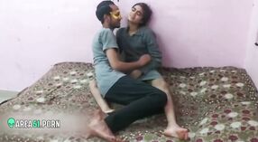 Desi MMC video features un caldo Bengalese studente ottenere lei micio strofinato da suo zio 0 min 0 sec