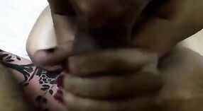 Hausfrau indischer Sex mit heißem und dampfendem Video 0 min 0 s