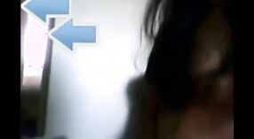 L'adolescente indienne Pia se laisse séduire dans cette vidéo desi mms 2 minute 30 sec