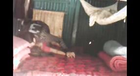 Индийский секс-скандал с грудастой деревенской бхабхи заснят на скрытую камеру 1 минута 00 сек