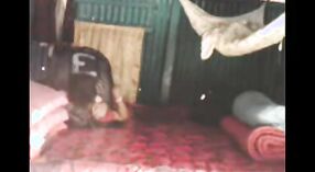 Индийский секс-скандал с грудастой деревенской бхабхи заснят на скрытую камеру 1 минута 40 сек