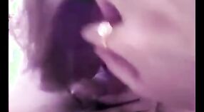 Vidéo de sexe oral parfaite d'un couple indien amateur à Pune 1 minute 00 sec
