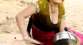 Indian aunty with big boobs gets seduced in a car wash 2 min 50 sec
