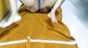థాంక్స్ గివింగ్‌లో సవతి-సోదరి మరియు ఆమె సగం సోదరుడితో భారతీయ సెక్స్ 7 మిన్ 40 సెకను