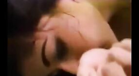 Hardcore indyjski seks z moją dziewczyną kończy się spermą w ustach 4 / min 50 sec