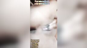 Ibu rumah tangga Desi seneng ngobrol webcam langsung karo kekasih 3 min 50 sec
