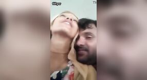 Rencontre Sensuelle Dehati d'un Couple Indien 0 minute 0 sec
