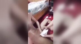 Pakistano MMS scandalo sessuale: selfie e porno online 1 min 30 sec