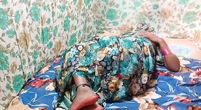 Indisches Mädchen bekommt raues pussyficken in einem sari 0 min 0 s