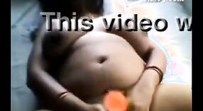 Bhabhi ile büyük göğüsler zevkler kendini ile sahte horoz içinde ev video 2 dakika 00 saniyelik