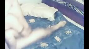 Regardez la vidéo porno indienne chaude et torride mettant en vedette Amrita dans une position de cowgirl 3 minute 40 sec