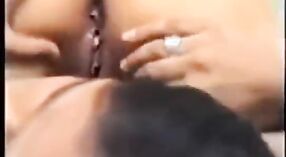 Un couple indien amateur se livre à un comportement dépravé dans une vidéo porno maison 18 minute 20 sec