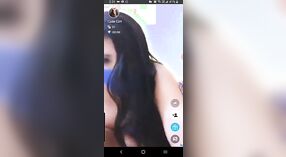 Video MMS close-up Desi tentang masturbasinya dalam sesi yang panas dan beruap 4 min 50 sec