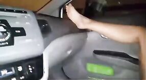 Desi wife's trimmed peach gets the attention it deserves in the car 3 min 00 sec