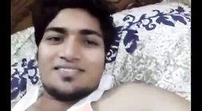 Pasangan India amatir memanjakan diri dalam seks hardcore 0 min 50 sec