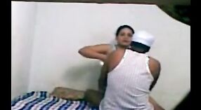 Wanita India dewasa ditumbuk dalam adegan kamera tersembunyi 1 min 00 sec