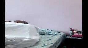 Секс наездницы и раком с индианкой Бхабхи Дьюар в домашнем видео 7 минута 00 сек
