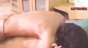 দেশি খোকামনি এই বাষ্পীয় ভিডিওতে তার মিষ্টি boobs দেখায় 2 মিন 10 সেকেন্ড