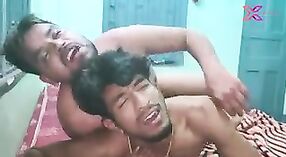 Indische beste Freunde genießen intensiven Analsex in diesem dampfenden Video 12 min 20 s