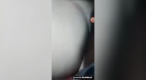 Desi bhabhi dostaje niegrzeczny w online wideo z intensywny seks 3 / min 50 sec