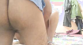 একটি নিবিড় দেশি মহিলা তার প্রেমিকের শক্ত মোরগকে একটি উত্সাহী মিশনারিটির সামনে চড়েন 5 মিন 20 সেকেন্ড