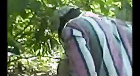 Een jong Indisch koppel enjoys outdoor seks in deze desi mms video 3 min 40 sec