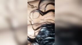 데시 섹시한중년여성의 첫 번째 비디오의 뜨거운 하드 코어 만남에서 카메라 3 최소 20 초