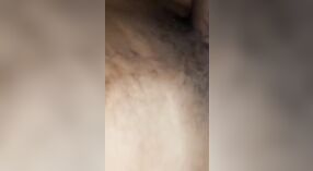 데시 섹시한중년여성의 첫 번째 비디오의 뜨거운 하드 코어 만남에서 카메라 0 최소 0 초