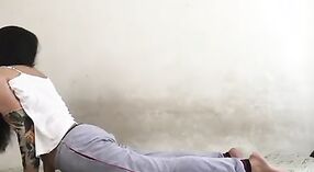 యోగా సెక్స్ మీ మనస్సును మరియు శరీరాన్ని డాగీ స్టైల్‌లో ప్రేరేపిస్తుంది 0 మిన్ 40 సెకను
