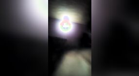 Guru dan siswa Pakistan terlibat dalam seks anal beruap dalam gelap 5 min 50 sec