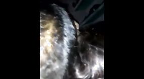 بھارتی بابھی ہو جاتا ہے نیچے اور گندی میں اس مفت جنسی ویڈیو! 3 کم از کم 40 سیکنڈ